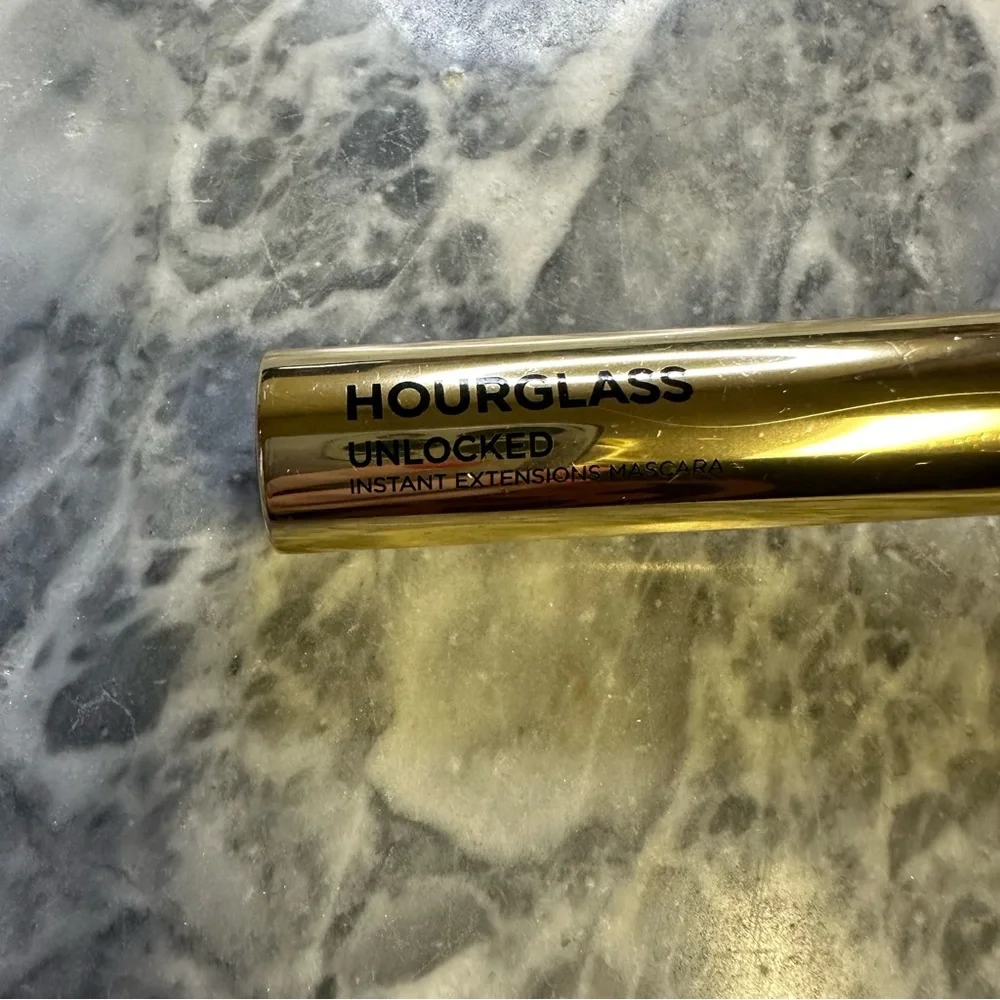 Hourglass Unlocked Instant Extensions Mascara‎ Ultra Black